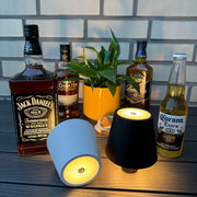 UpcyLuxe | Stilvolle, dimmbare, wiederaufladbare Flaschen-Lampe